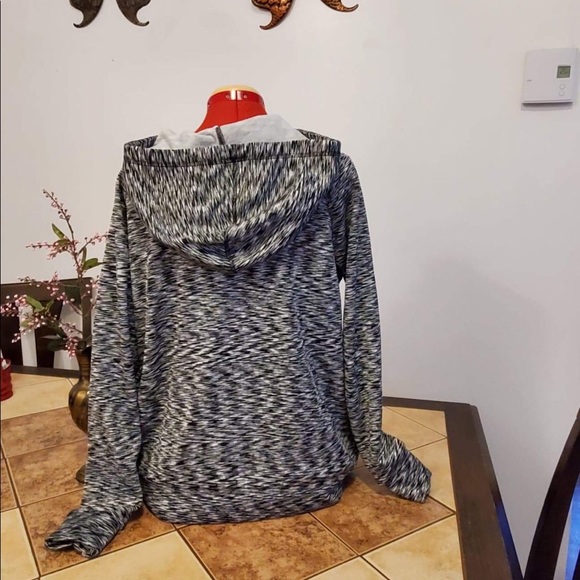 FOUNDATION CURE 🎀 black gray and white hoodie - Picture 2 of 5